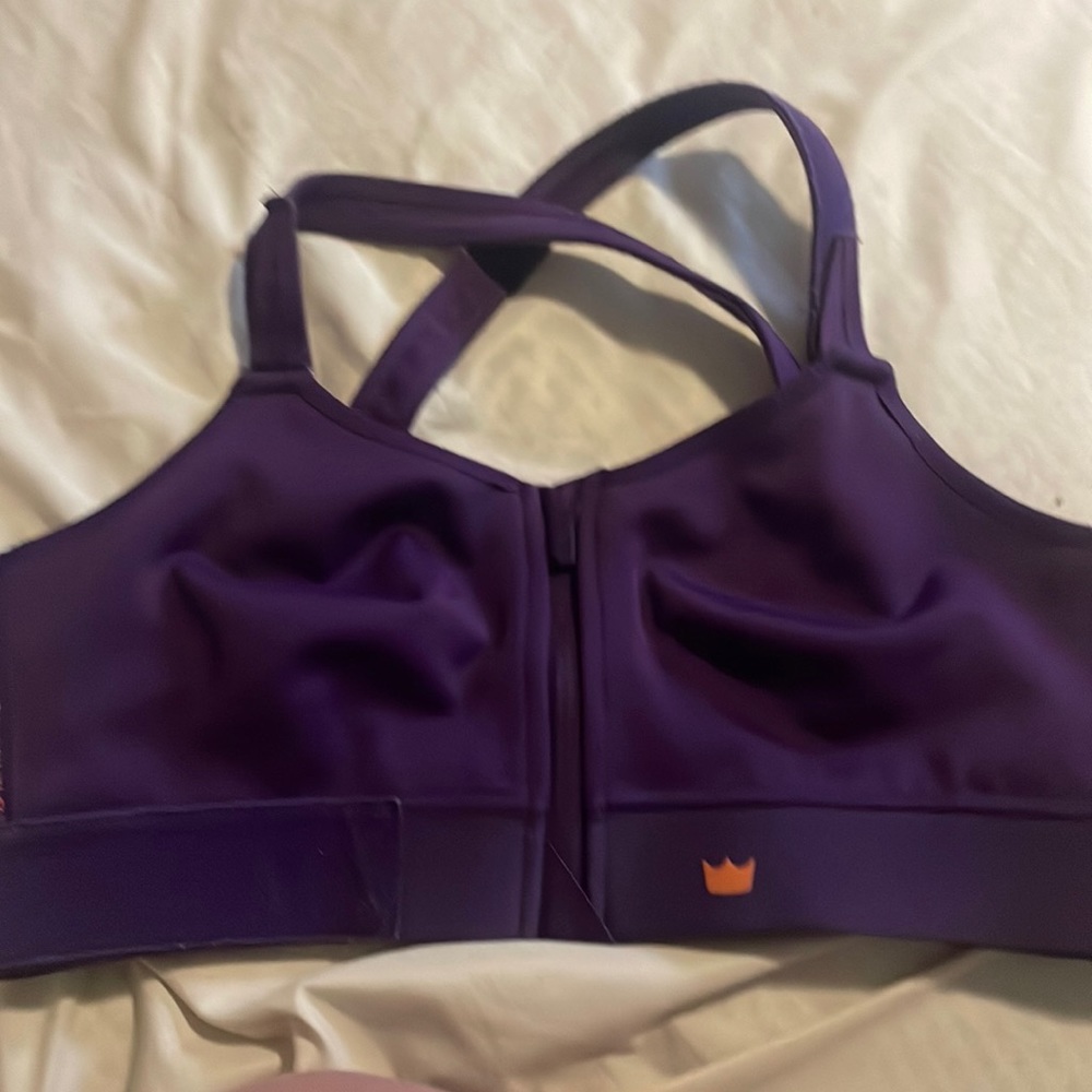 SheFit Sports Bra